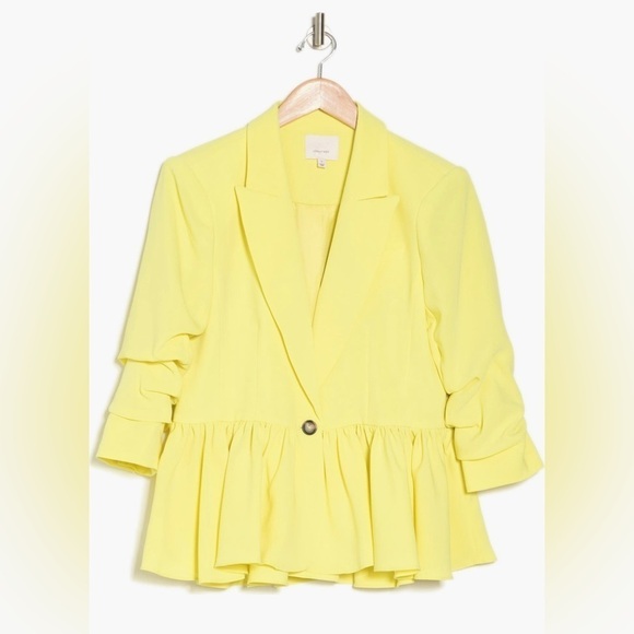 cinq a sept Jackets & Blazers - Cinq à Sept Kourtney Yuzu Yellow Peplum Blazer